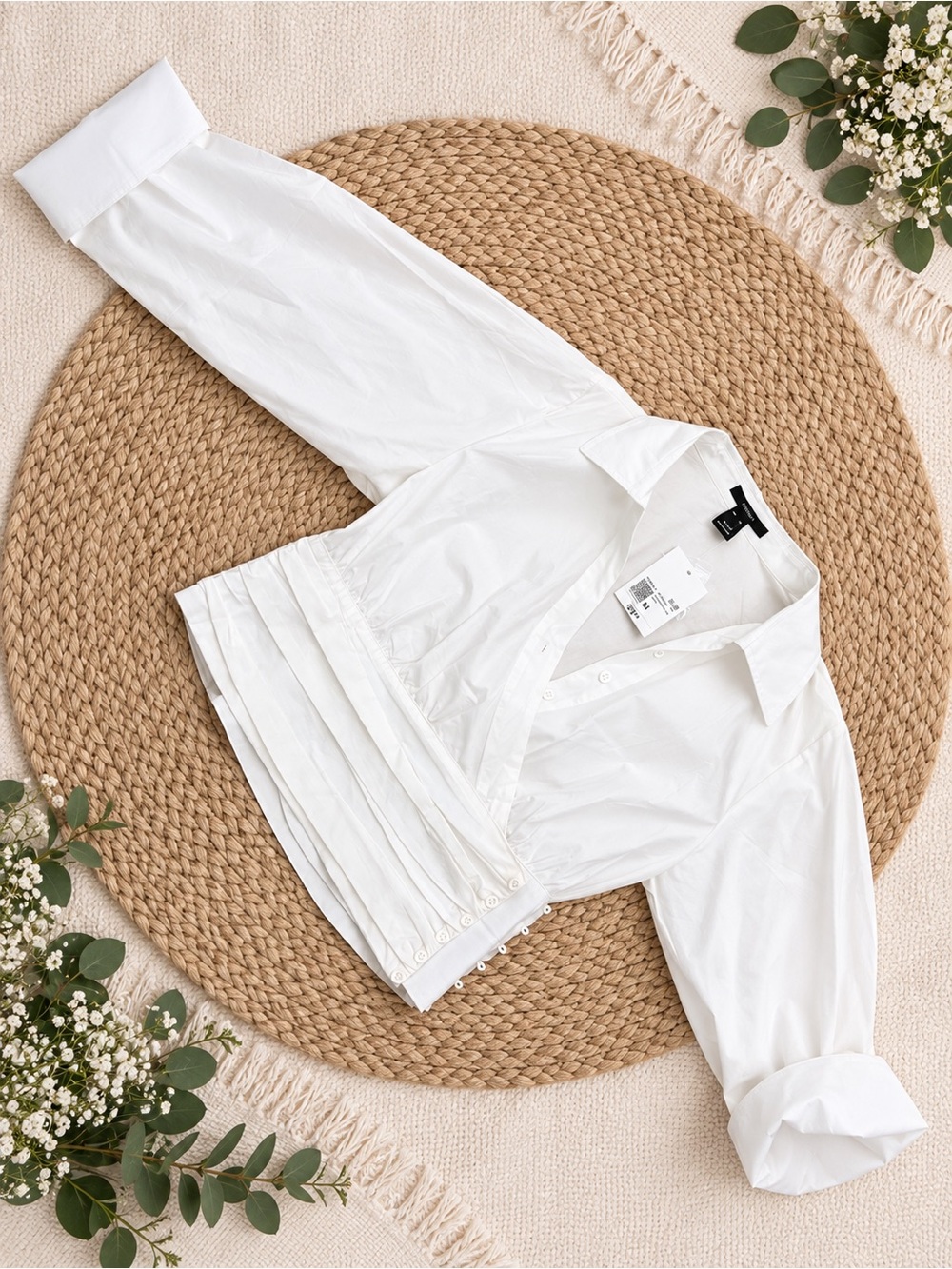 Forever 21 White Pleated Cropped Button-Front Blouse